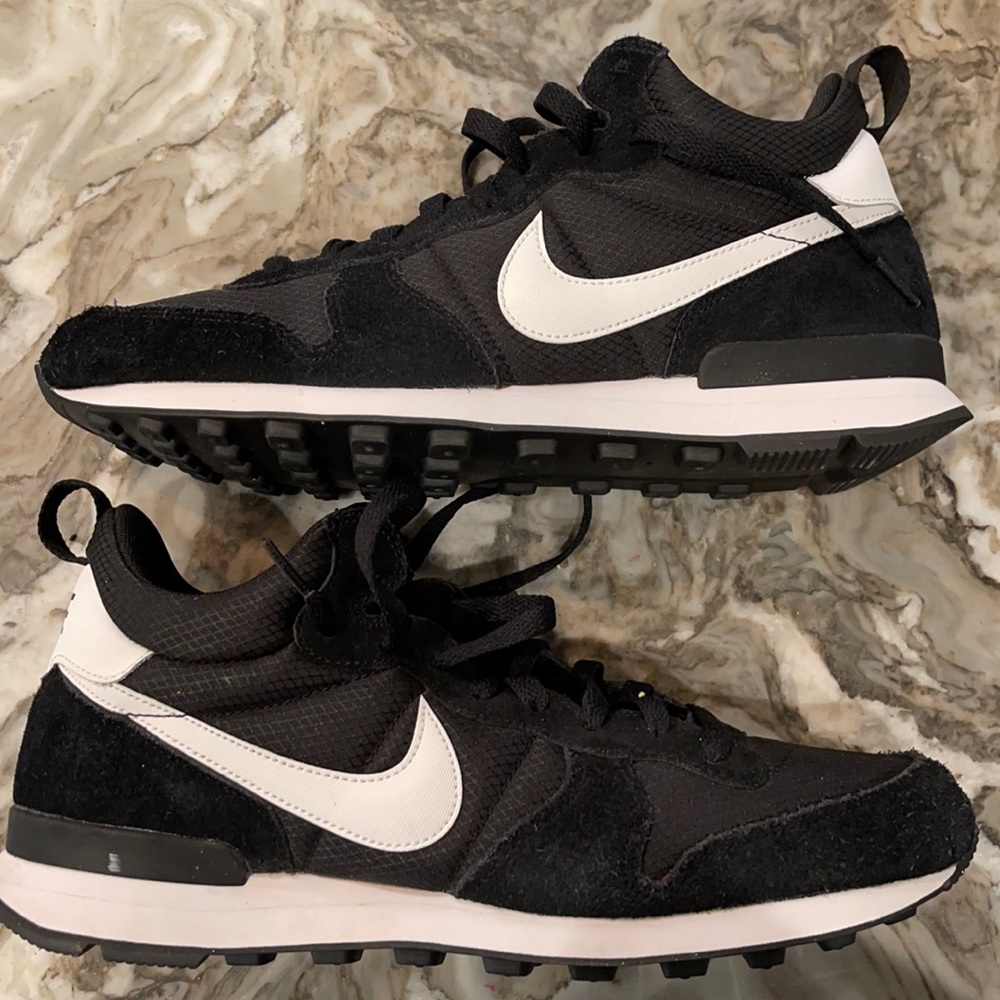 Men’s Nike Internationalist Mid